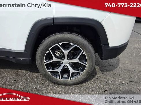 Used 2024 Jeep Compass Limited image 23