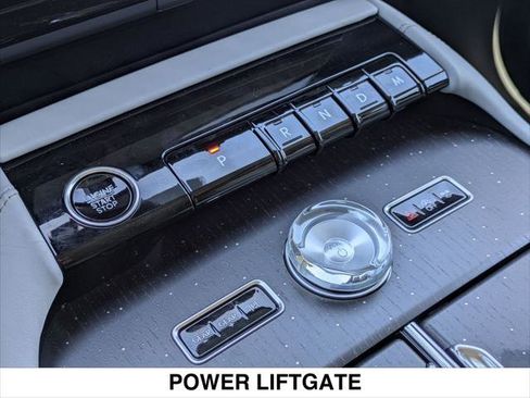New 2026 Lincoln Navigator L Black Label AWD/4WD image 10