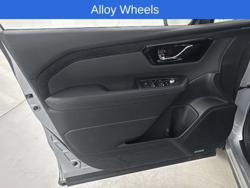 Certified 2025 Subaru Forester Limited w/ Popular Package #2 image 26