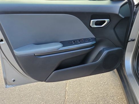 Used 2025 Kia K4 FWD image 16