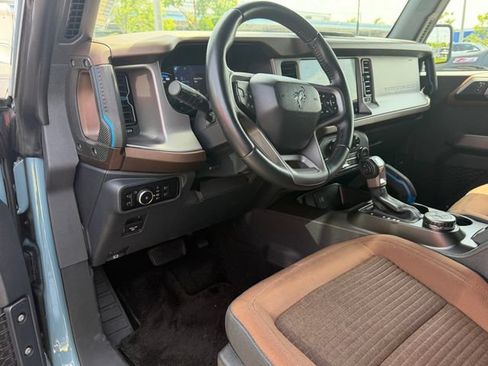 Used 2023 Ford Bronco Outer Banks w/ Sasquatch Package AWD/4WD image 11