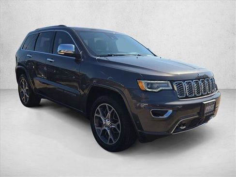 Used 2020 Jeep Grand Cherokee Overland AWD/4WD image 3