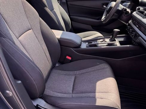 Used 2023 Honda Accord EX image 11