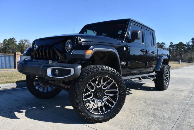 Used 2020 Jeep Gladiator Overland AWD/4WD image 5