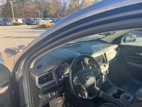 Used 2020 GMC Acadia Denali w/ Denali Ultimate Package image 47