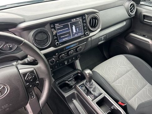 Used 2023 Toyota Tacoma TRD Sport image 30