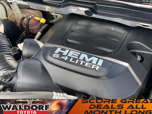 Used 2018 RAM 3500 Tradesman w/ Chrome Appearance Group image 35