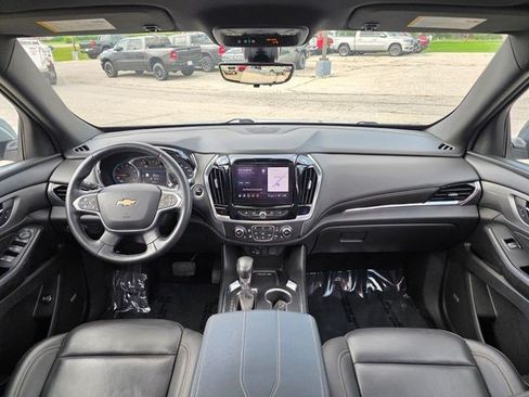 Used 2023 Chevrolet Traverse LT w/ LT Premium Package AWD/4WD image 22