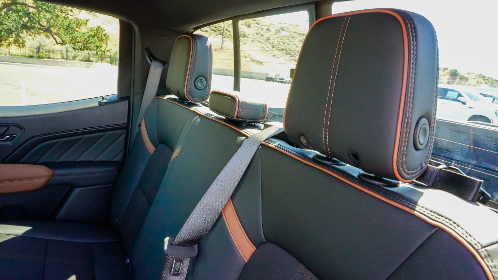 New 2026 GMC Canyon AT4 AWD/4WD image 11
