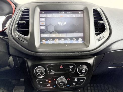 Used 2021 Jeep Compass Trailhawk AWD/4WD image 61