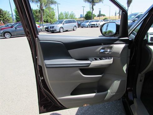 Used 2014 Honda Odyssey EX image 5