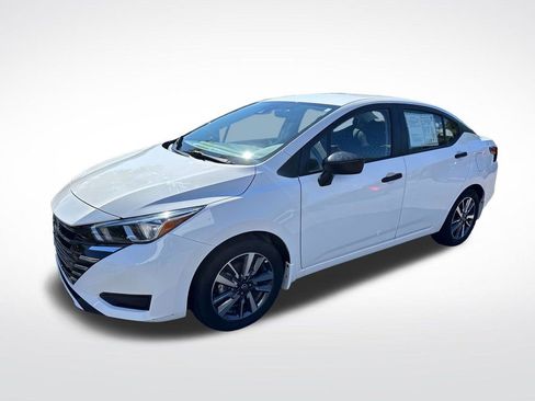 Used 2024 Nissan Versa S w/ S Plus Package FWD image 5