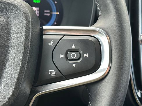 Certified 2023 Volvo XC40 Recharge Ultimate w/ Protection Package Premier image 29