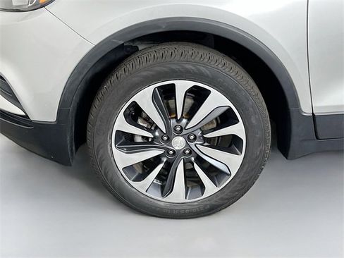 Used 2022 Buick Encore Preferred w/ Safety Package image 25