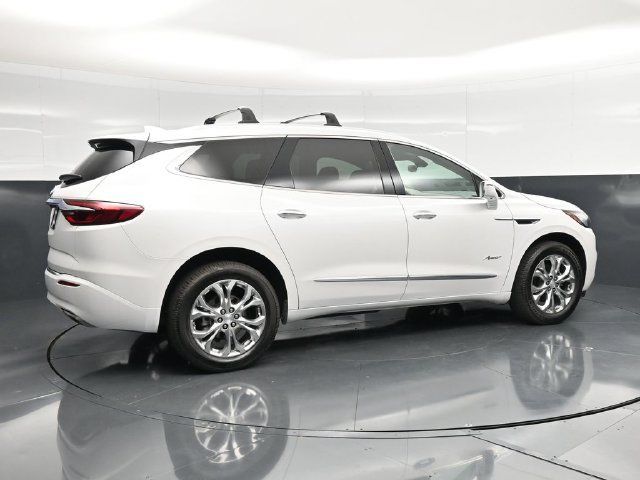 Used 2020 Buick Enclave Avenir w/ Avenir Technology Package AWD/4WD image 2