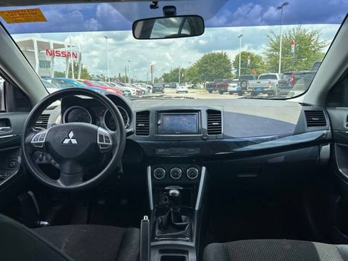 Used 2017 Mitsubishi Lancer ES FWD image 15