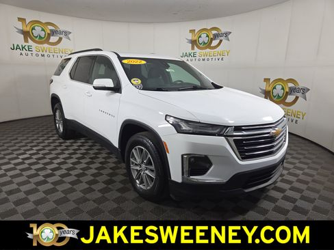 Used 2022 Chevrolet Traverse LT FWD image 1
