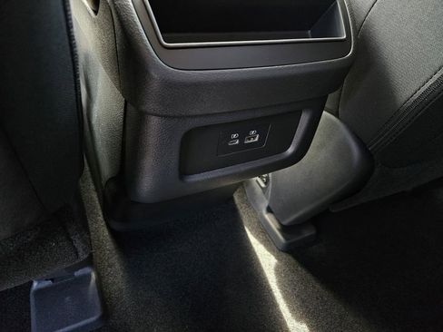 New 2025 Nissan Pathfinder S image 10