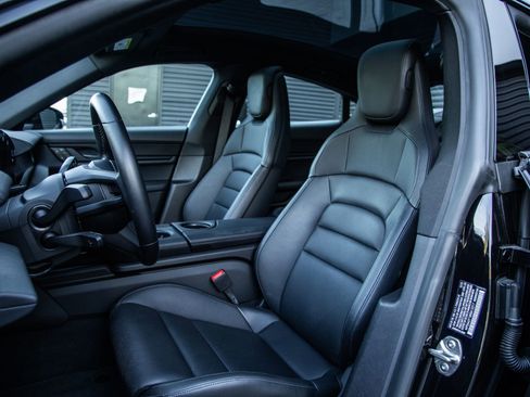 Certified 2024 Porsche Taycan image 5