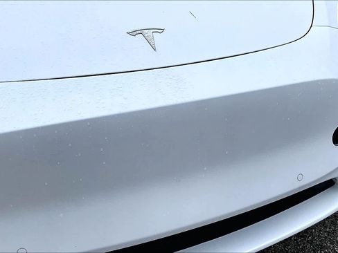 Used 2021 Tesla Model Y Long Range image 28