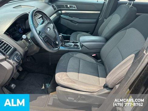 Used 2018 Ford Explorer XLT FWD image 10