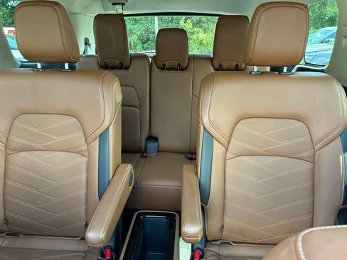 Certified 2023 Nissan Pathfinder Platinum AWD/4WD image 27