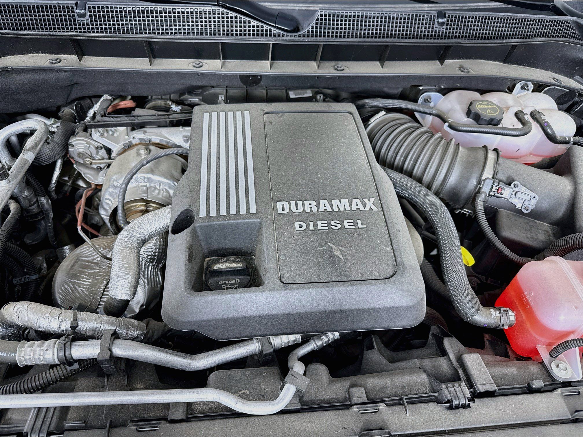 Used 2025 Chevrolet Suburban High Country AWD/4WD image 34