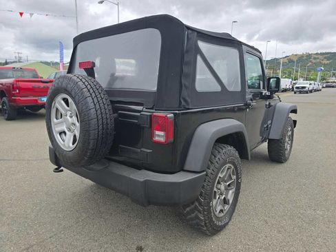 Used 2015 Jeep Wrangler Sport AWD/4WD image 17