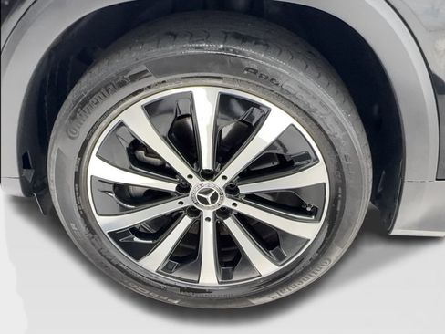 Used 2022 Mercedes-Benz GLB 250 w/ Premium Package Lite image 13