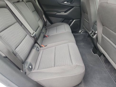 Used 2025 Chevrolet Equinox LT FWD image 26