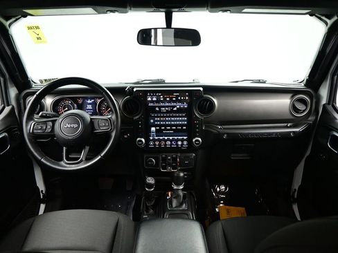 Used 2022 Jeep Wrangler Unlimited Sport image 33