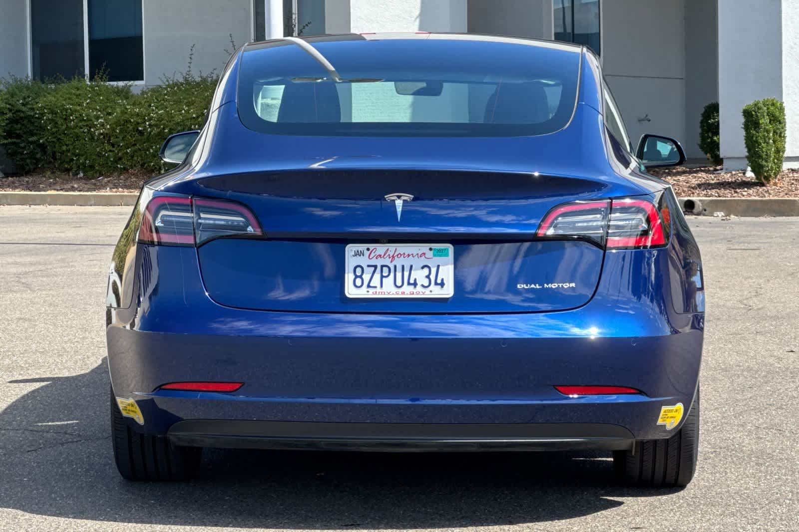 Used 2022 Tesla Model 3 Long Range AWD/4WD image 8