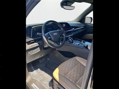 Used 2023 Cadillac Escalade ESV Premium Luxury AWD/4WD image 10