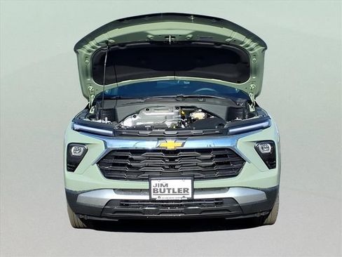 New 2026 Chevrolet TrailBlazer LT w/ Driver Confidence Package FWD image 21