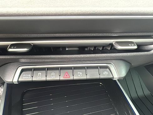 New 2026 Audi Q3 quattro 2.0T AWD/4WD image 20