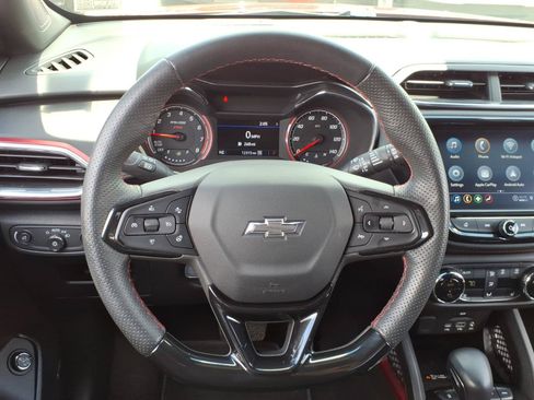 Used 2023 Chevrolet TrailBlazer RS w/ Sun and Liftgate Package AWD/4WD image 13