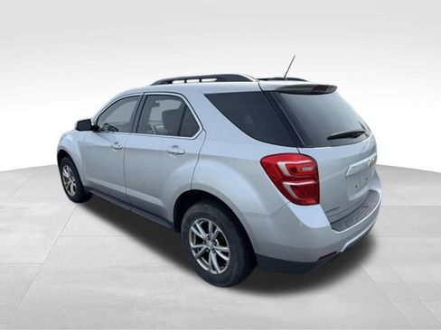 Used 2017 Chevrolet Equinox LT FWD image 3