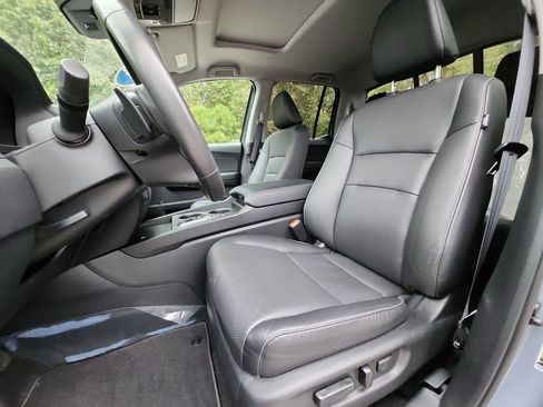 Used 2025 Honda Ridgeline RTL image 24