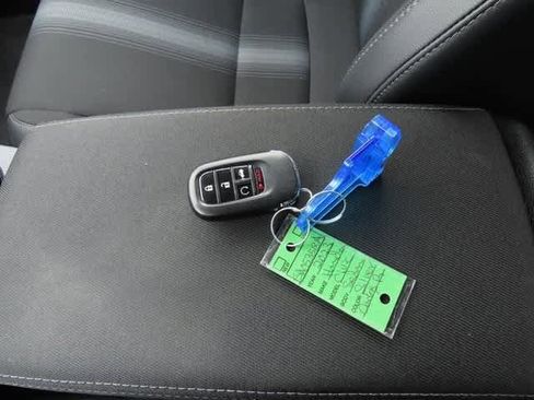 Used 2023 Honda Civic Sport image 24