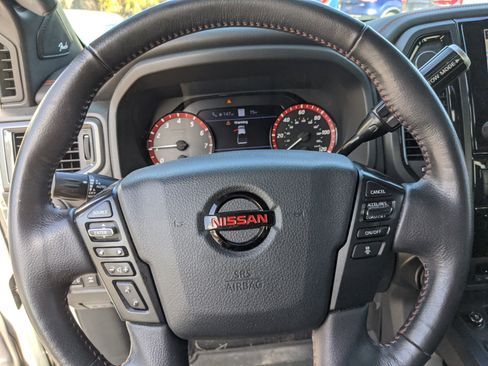 Used 2021 Nissan Titan PRO-4X w/ Pro-4x Convenience Package image 27