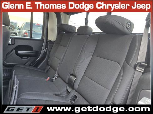 Certified 2021 Jeep Gladiator Willys image 25