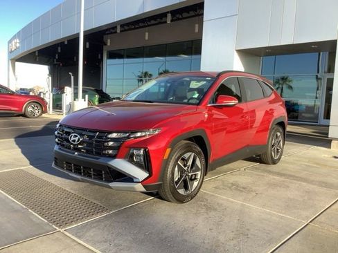 Used 2025 Hyundai Tucson SEL image 4