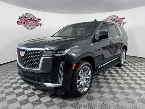 Used 2023 Cadillac Escalade Premium Luxury w/ Performance Package AWD/4WD image 3