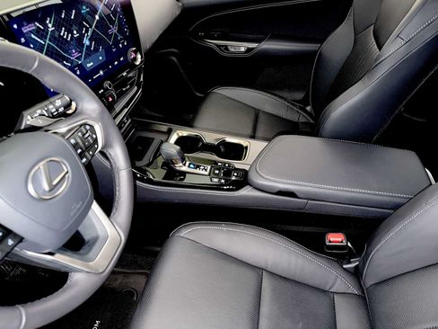 Used 2024 Lexus NX 350 AWD image 19