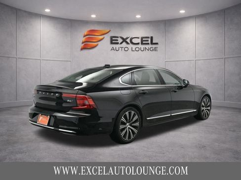 Used 2023 Volvo S90 B6 Plus image 6