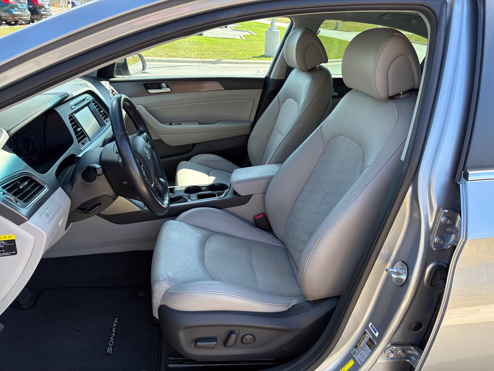 Used 2017 Hyundai Sonata Sport w/ Value Edition Package 02 FWD image 26