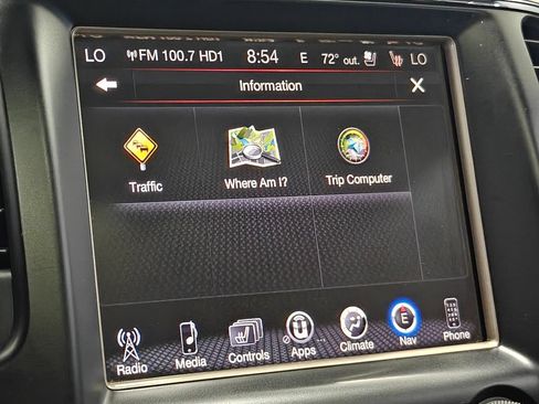 Used 2015 Jeep Grand Cherokee Overland w/ Advanced Technology Group AWD/4WD image 36