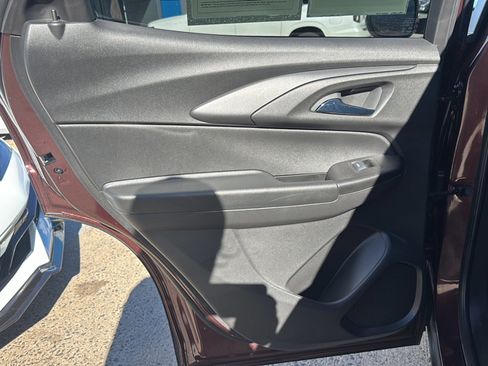 Used 2022 Chevrolet TrailBlazer LT w/ Convenience Package image 19