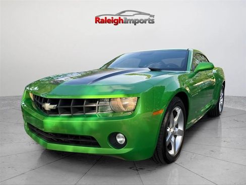 Used 2010 Chevrolet Camaro LT RWD image 4