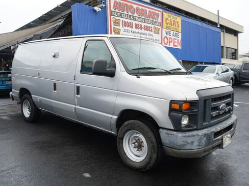 Used 2013 Ford E-150 and Econoline 150 w/ Insulation Pkg RWD image 4